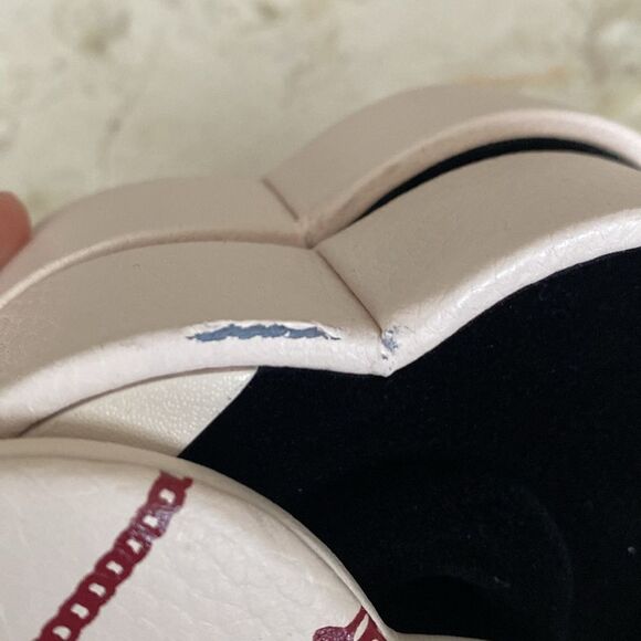 Pandora Genuine Leather Heart Shaped 2-Level Storage Box - Picture 8 of 9